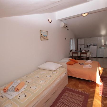 Apartmani Damir Livajic 奥米什 外观 照片