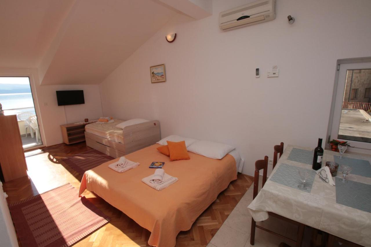 Apartmani Damir Livajic 奥米什 外观 照片